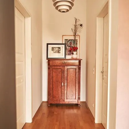 Cityloft - Im Zentrum, Inkl Parkplatz, Netflix, 3-raum *