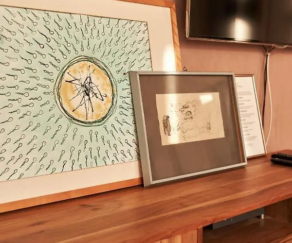 Cityloft - Im Zentrum, Inkl Parkplatz, Netflix, 3-raum Appartement *